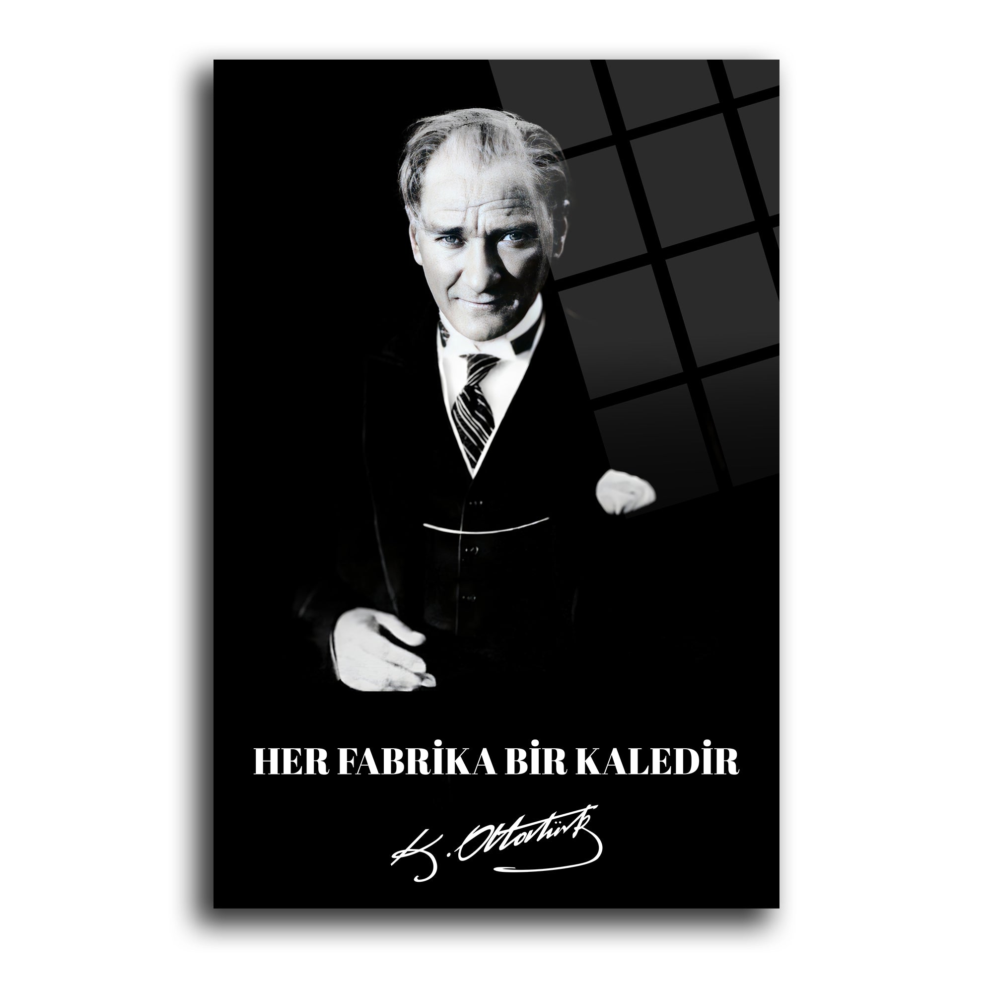 Her Fabrika Bir Kaledir Cam Tablo